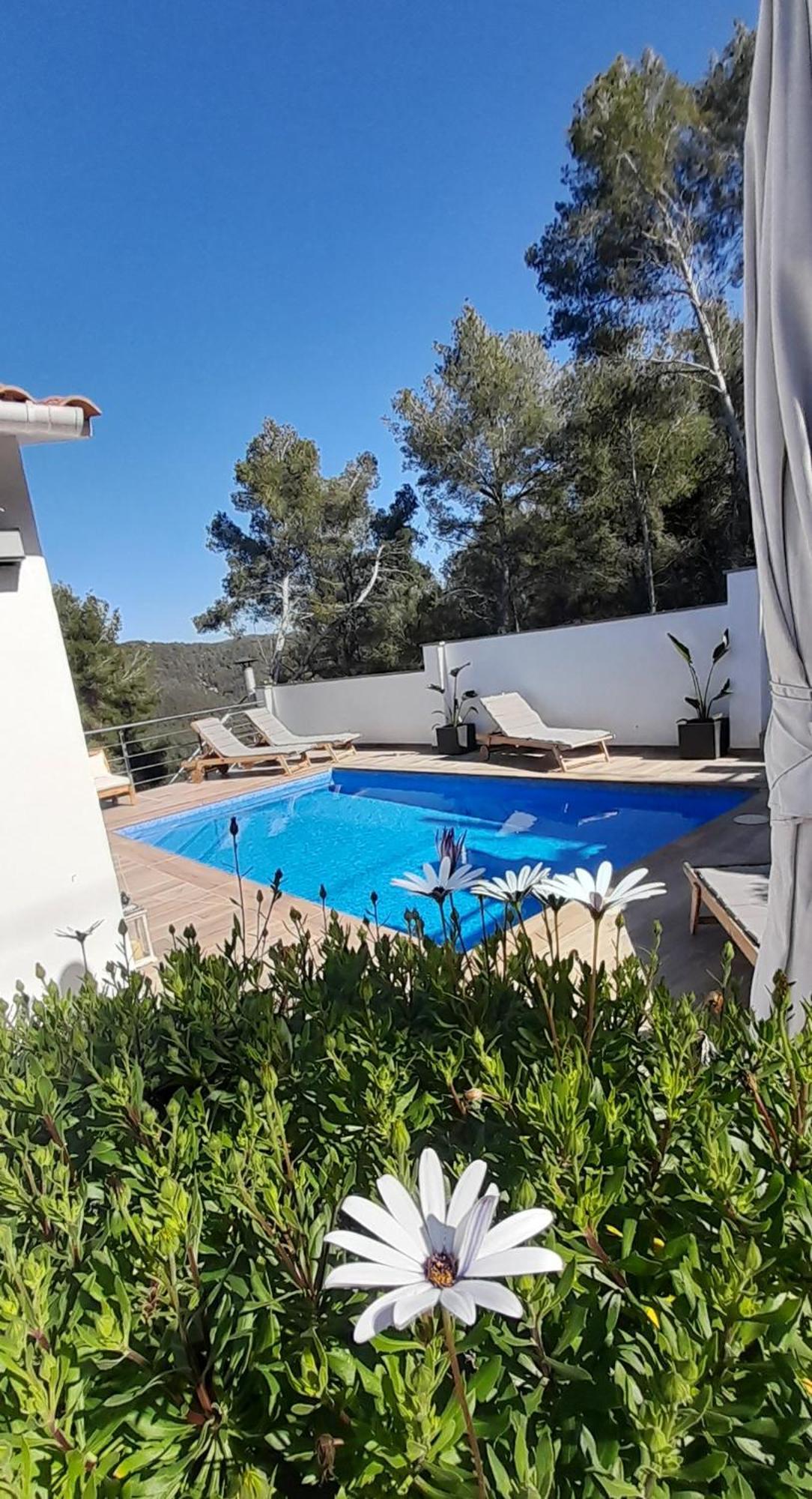 Villa Avril Piscina Privada Y Amplias Terrazas Оливелья Экстерьер фото